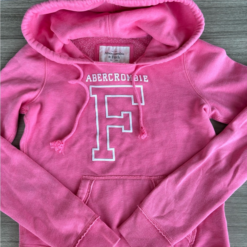 Y2K Vintage Abercrombie & Fitch Pink Sweatshirt